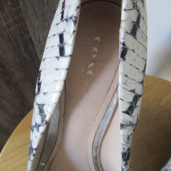 Coach Orchard Graphic Print Snake Wedges size 7.5 - Picture 2 of 3